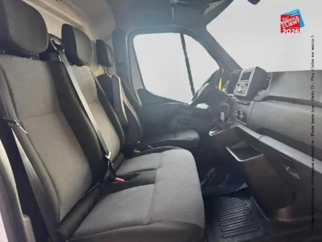 Renault Master fg f3500 l2h2 2.3 blue dci 135ch confort euro6 — photo 5