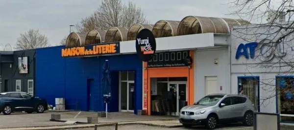 Local commercial 312 m² ÉCHIROLLES