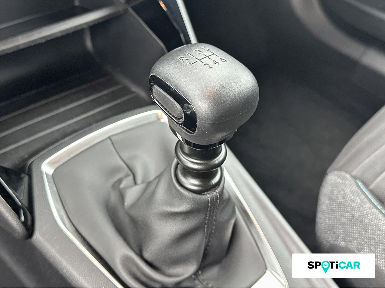 Peugeot 2008 1.2 puretech 100ch s&s style — photo 14