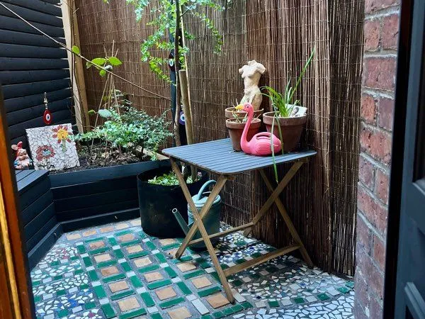T2 avec patio refait à neuf quartier St Marc