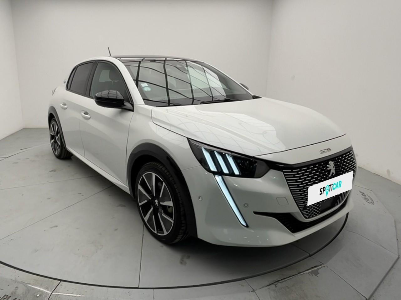 Peugeot 208 electrique 50 kwh 136ch gt pack — photo 7
