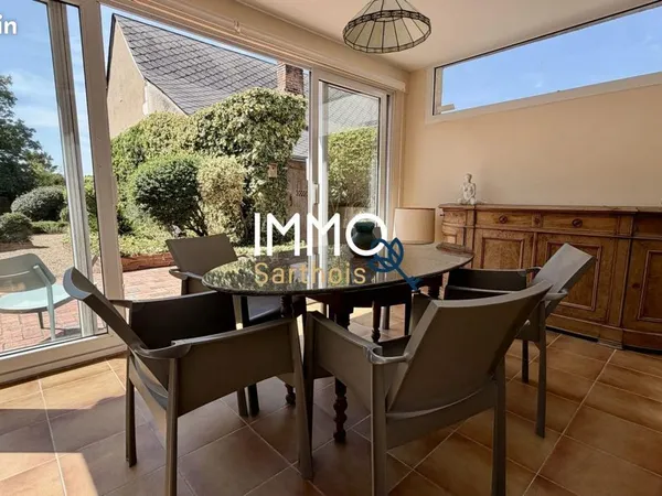 Maison 9 pièces 232 m²