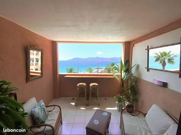 Studio Meublé 24m2 + Terasse. Octobre-Mai