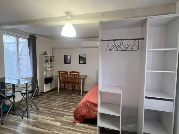 Studio meublé