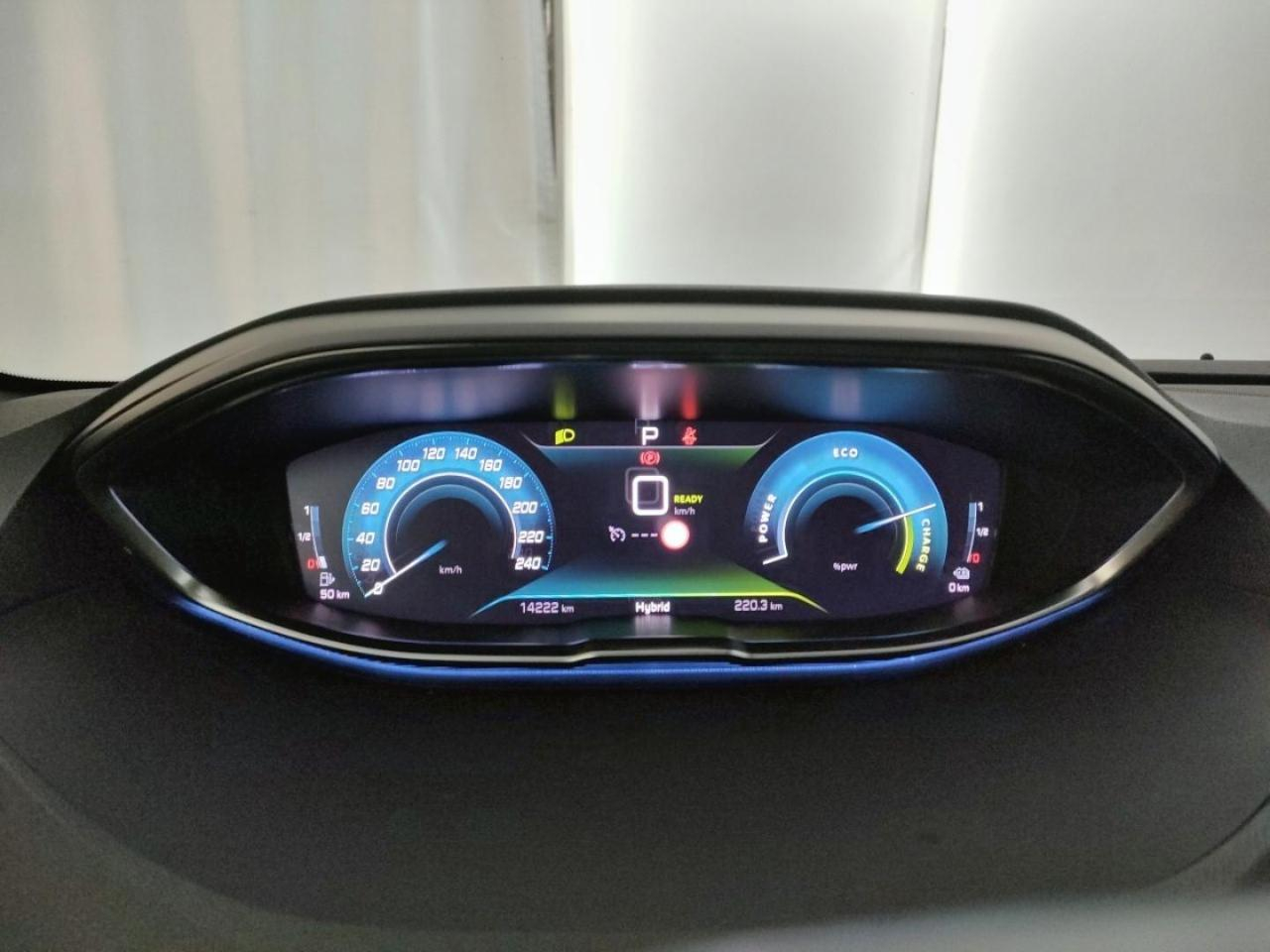 Peugeot 3008 plug-in hybrid 180ch allure pack e-eat8 — photo 10