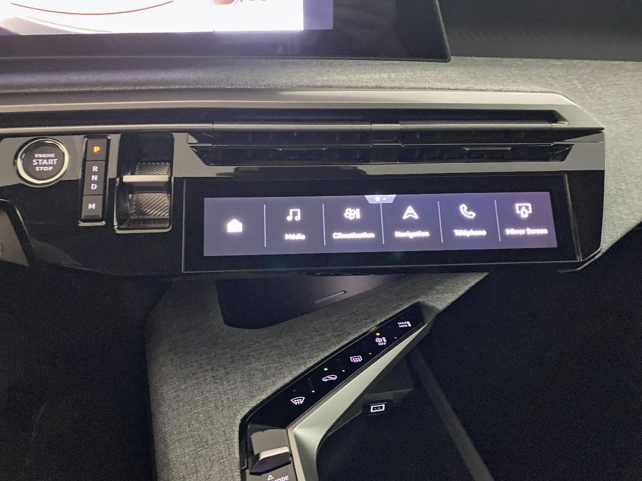 Peugeot 5008 hybrid 145 ch e-dcs6 allure — photo 17