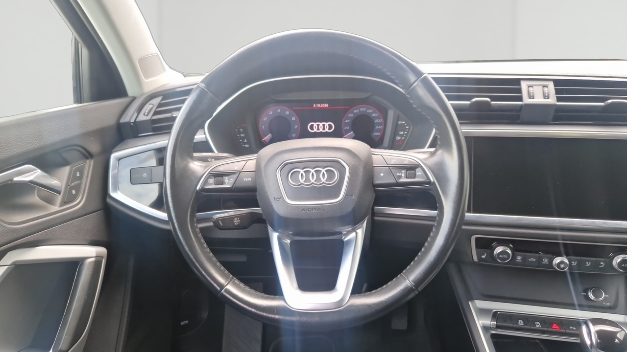 Audi Q3 35 TFSI 150 ch S tronic 7 — photo 10