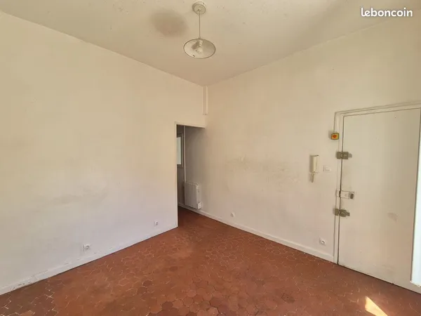 Studio 1 pièce 18 m²