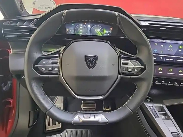 Peugeot 408 puretech 130 ch s&amp;s eat8 — photo 9