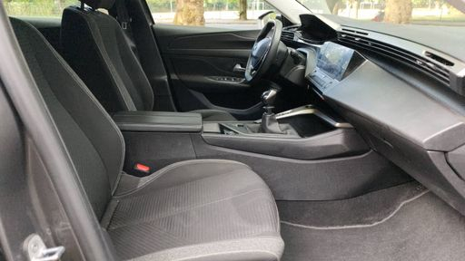 Peugeot 308 SW 1.5 BlueHDi 130 - Active – 2022 – 148465 km – Diesel – Boîte Manuelle — photo 16