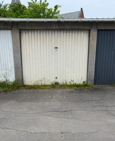 Loue garage 14m2 rue d Ypres Hazebrouck
