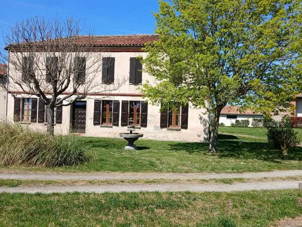 Maison 7 pièces plus dépendance