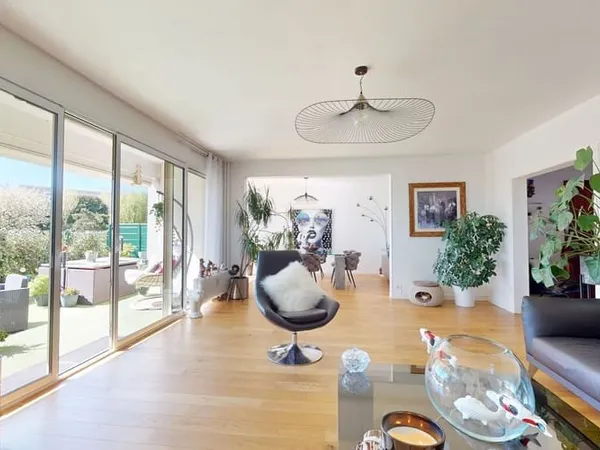 Appartement 5 pièces 122 m²