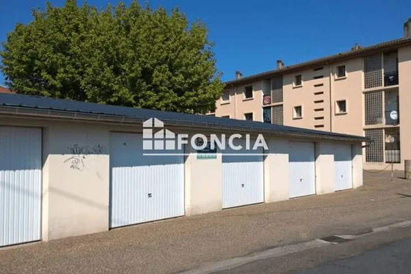 Parking 16 m²