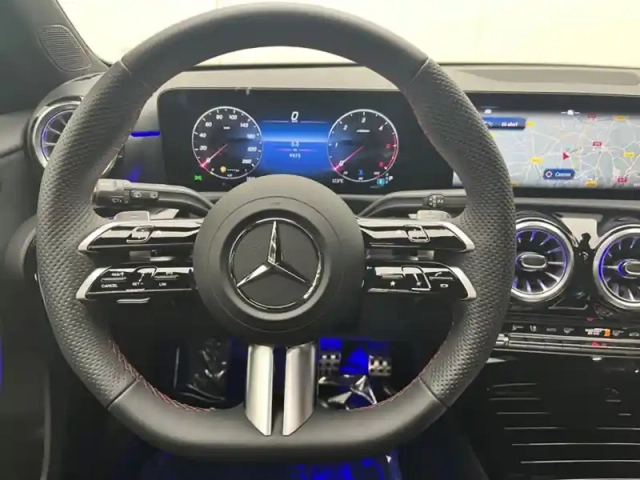 Mercedes Classe A 200 d amg line — photo 18