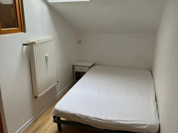 Loue studio meublé, Morteau