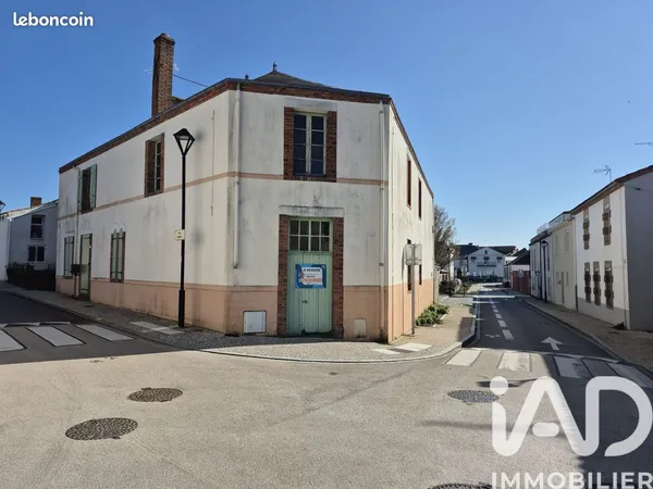 Maison 5 pièces 400 m²