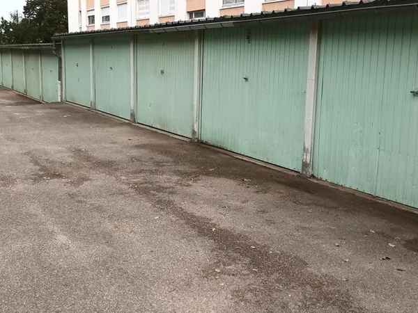 Garage/box centre Leclerc st Etienne du Rouvray