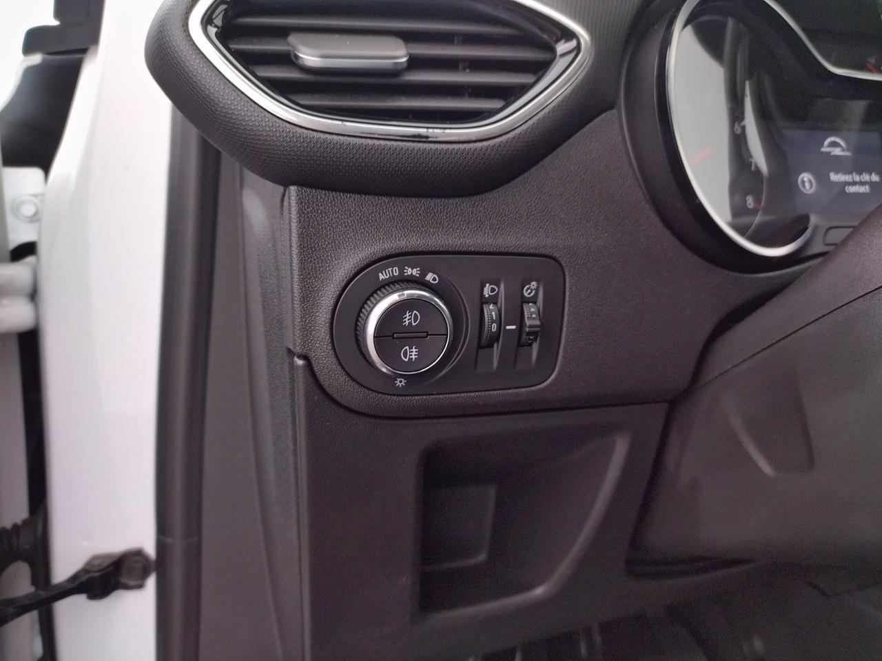 Opel Crossland 1.5 d 110 ch bvm6 elegance — photo 22