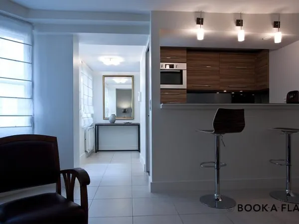 Appartement Location Paris 2p 44m² 1980€
