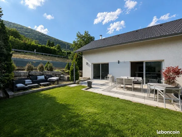 Maison 6 pièces 180 m²