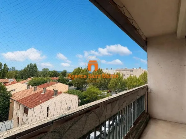 Extérieurs de Montélimar, appartement idéal investissement.