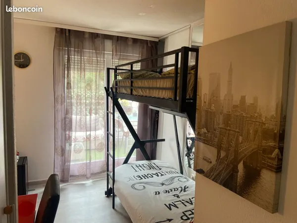 À louer chambre meublée avec terrasse