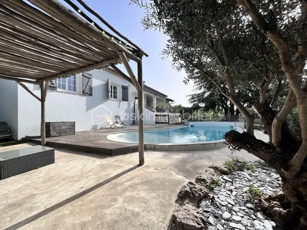 Maison 7 pièces 212 m²
