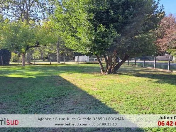 NOUVEAU : GRADIGNAN : Terrain de 1360m² au calme