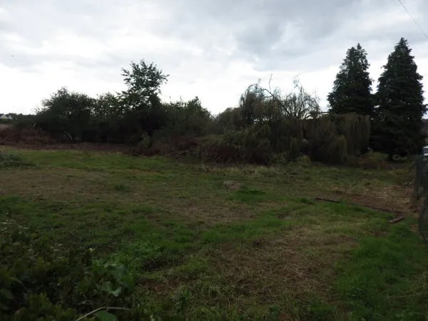 Terrain 1984 m²