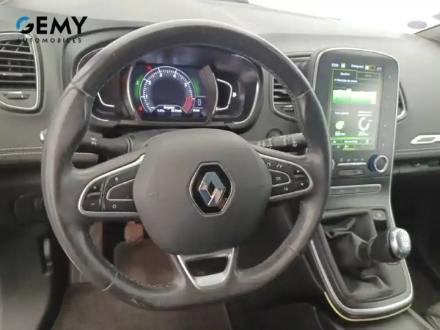 Renault Scenic tce 140 fap — photo 28