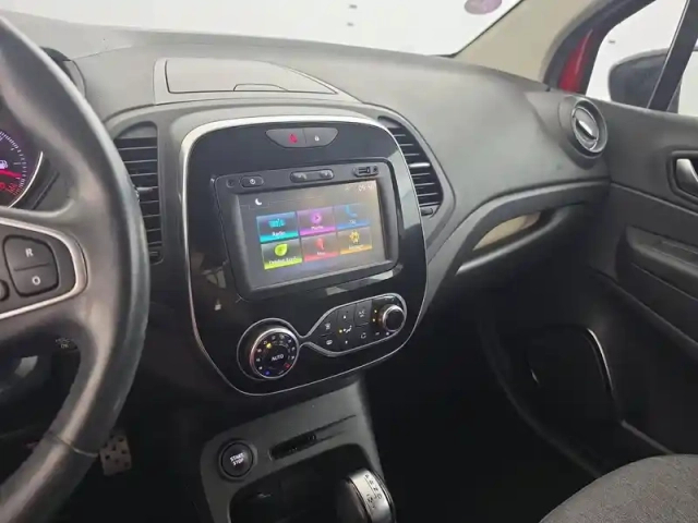 Renault Captur tce 120 energy edc — photo 38