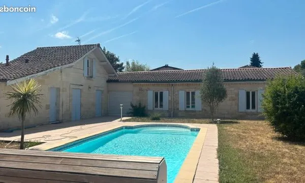 Superbe maison familiale avec piscine à Yvrac
