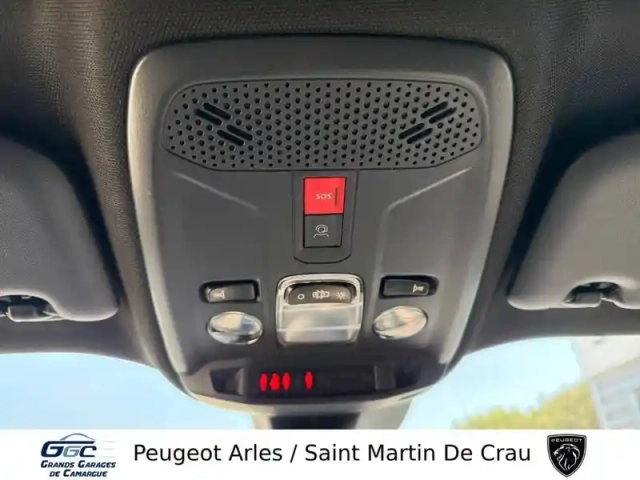 Peugeot 2008 puretech 100 s&amp;s bvm6 — photo 16