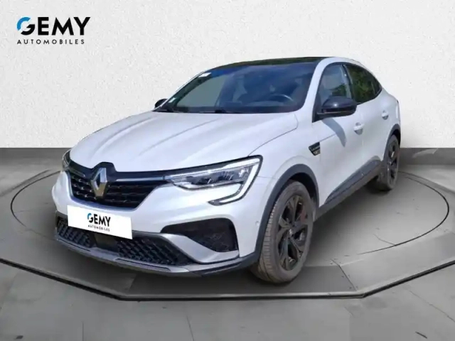 Renault Arkana e-tech 145 - 21b
