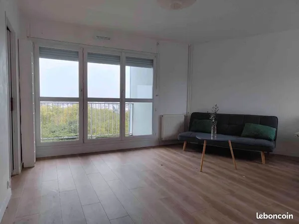 Appartement T2 parking charges comprises