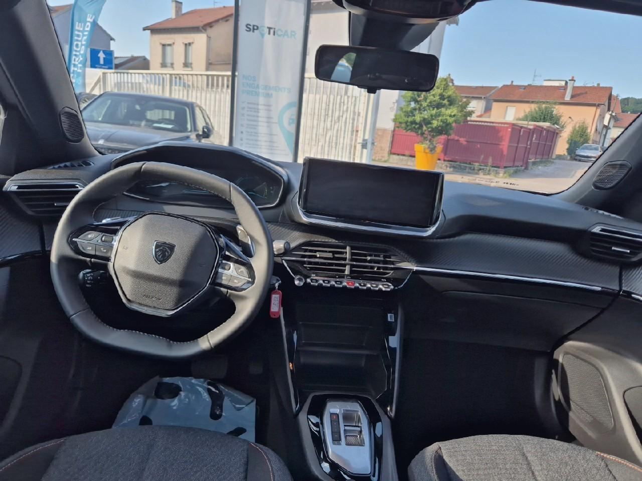 Peugeot 2008 hybrid 145 e-dcs6 style — photo 8