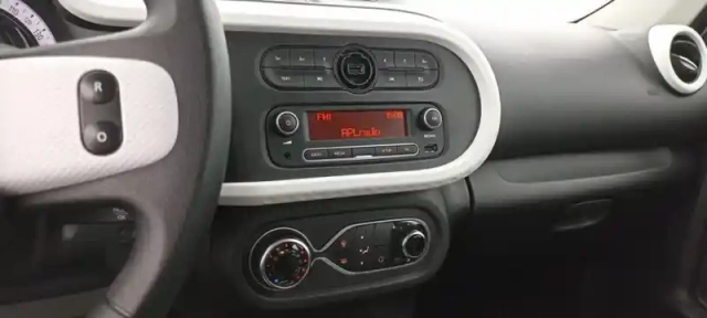 Renault Twingo electric iii achat intégral life — photo 14