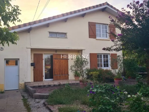 Maison 8 pièces 101 m²
