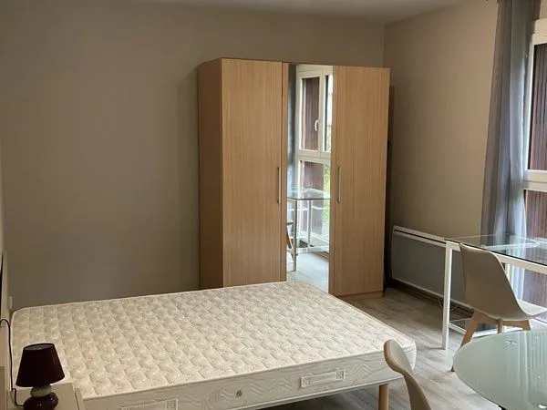 Location, studio meublé Cahors