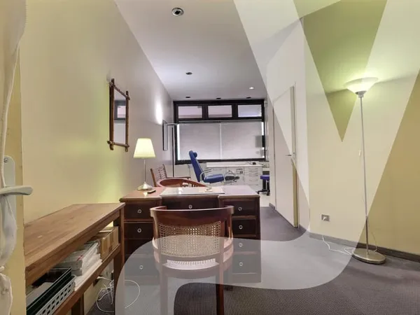 Saint-Mandé - Local professionnel de 64,5 m² pondérés sur deux niveaux