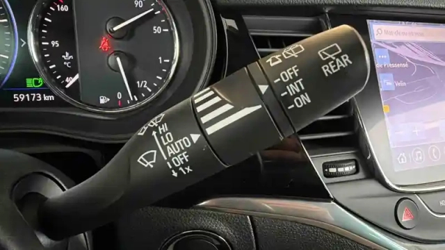 Opel Astra 1.2 turbo 130 ch bvm6 — photo 19