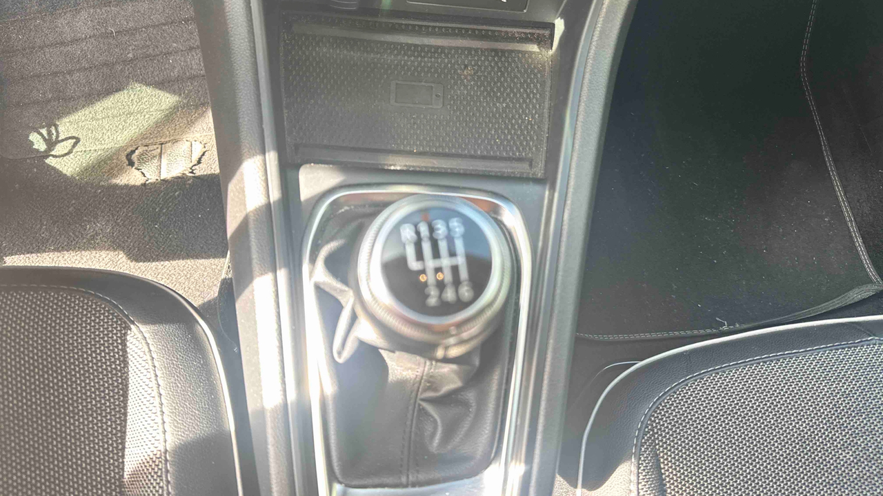 Renault Captur TCe 90 — photo 22