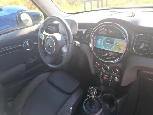 Mini Mini cooper 136ch  edition camden bva7 — photo 3