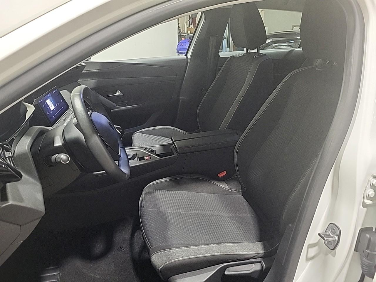Peugeot 308 puretech 110ch s&s bvm6 active pack — photo 10