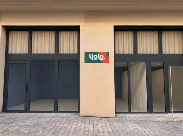 Local 1 pièce 56 m²