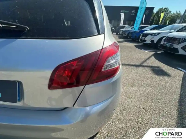Peugeot 308 1.6 bluehdi 120ch s&amp;s bvm6 — photo 23