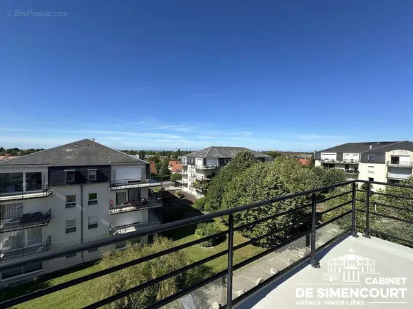 Appartement type 3 dernier etage avec ascenseur - vallee des vignes