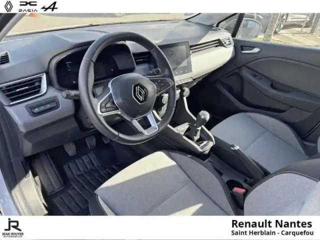 Renault Clio 1.0 tce 90ch evolution — photo 13