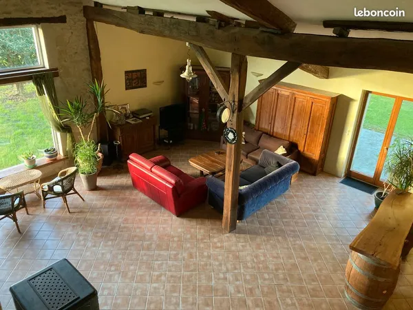 Maison retaurée dans ancien corps de ferme